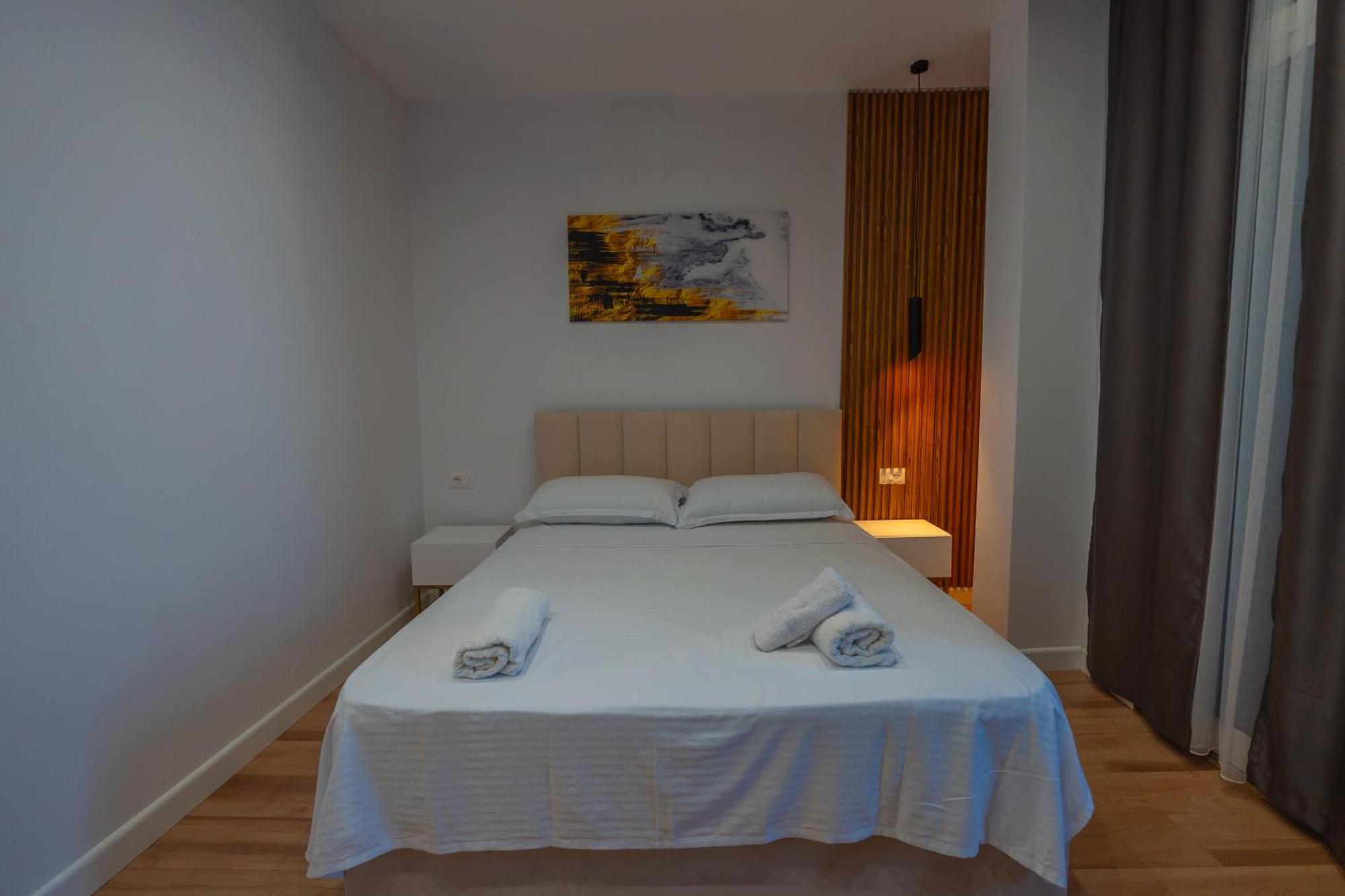 & Arnil Hotel apartamentowy 4*